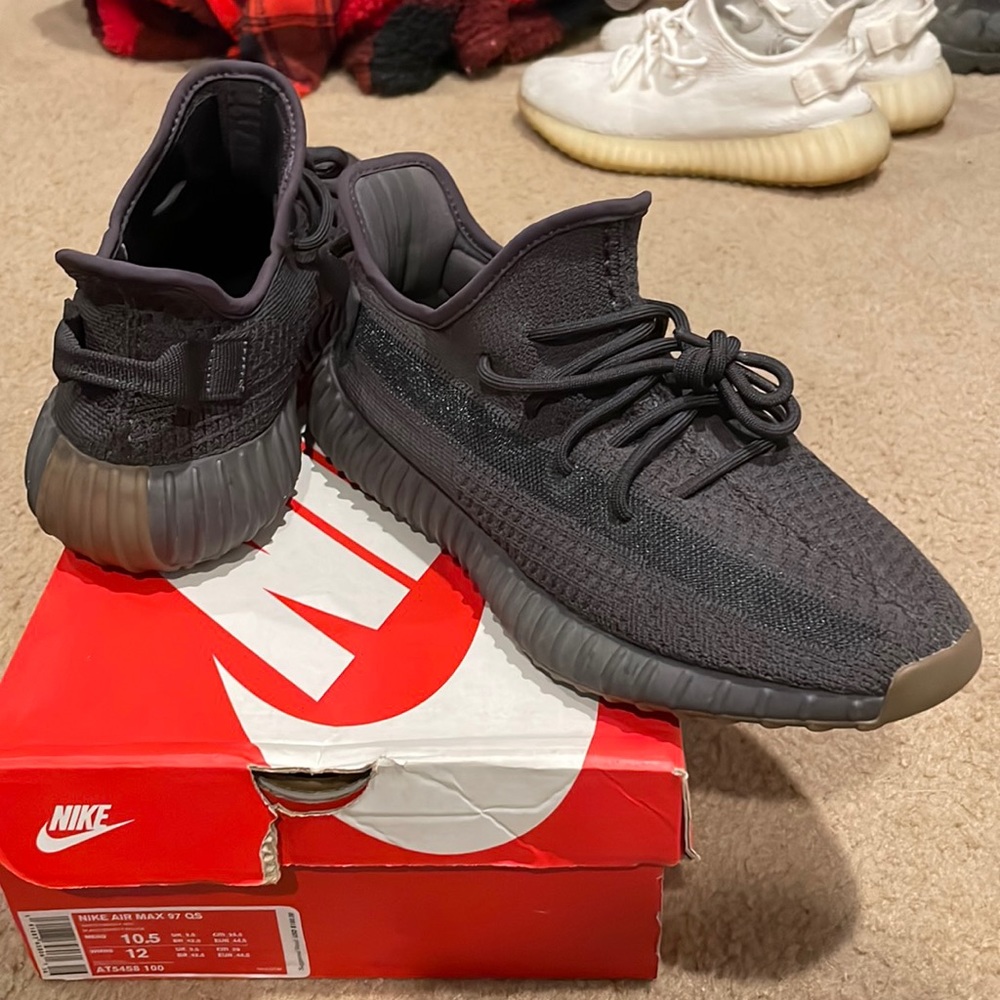 Yeezy cinder block non reflective